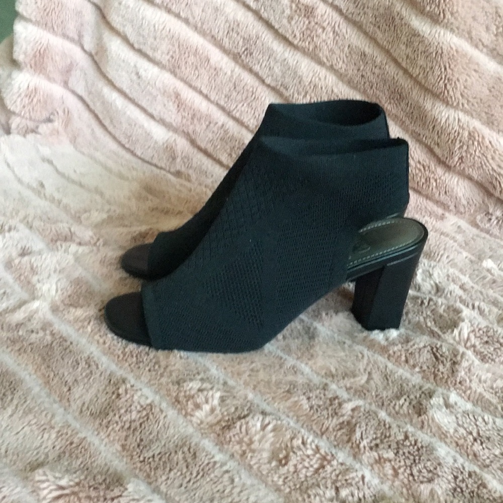 Black Velancy Impo stretch ankle heels